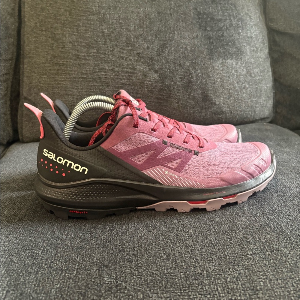 Salomon OUTpulse GTX Women's Gore-Tex Trail Running Hiking Shoe Purple Size 10.5